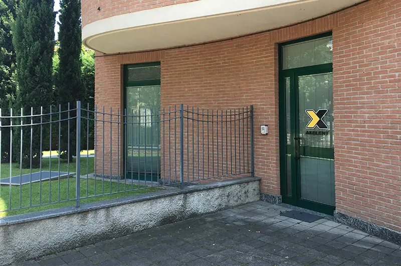 Italy_office.jpg)