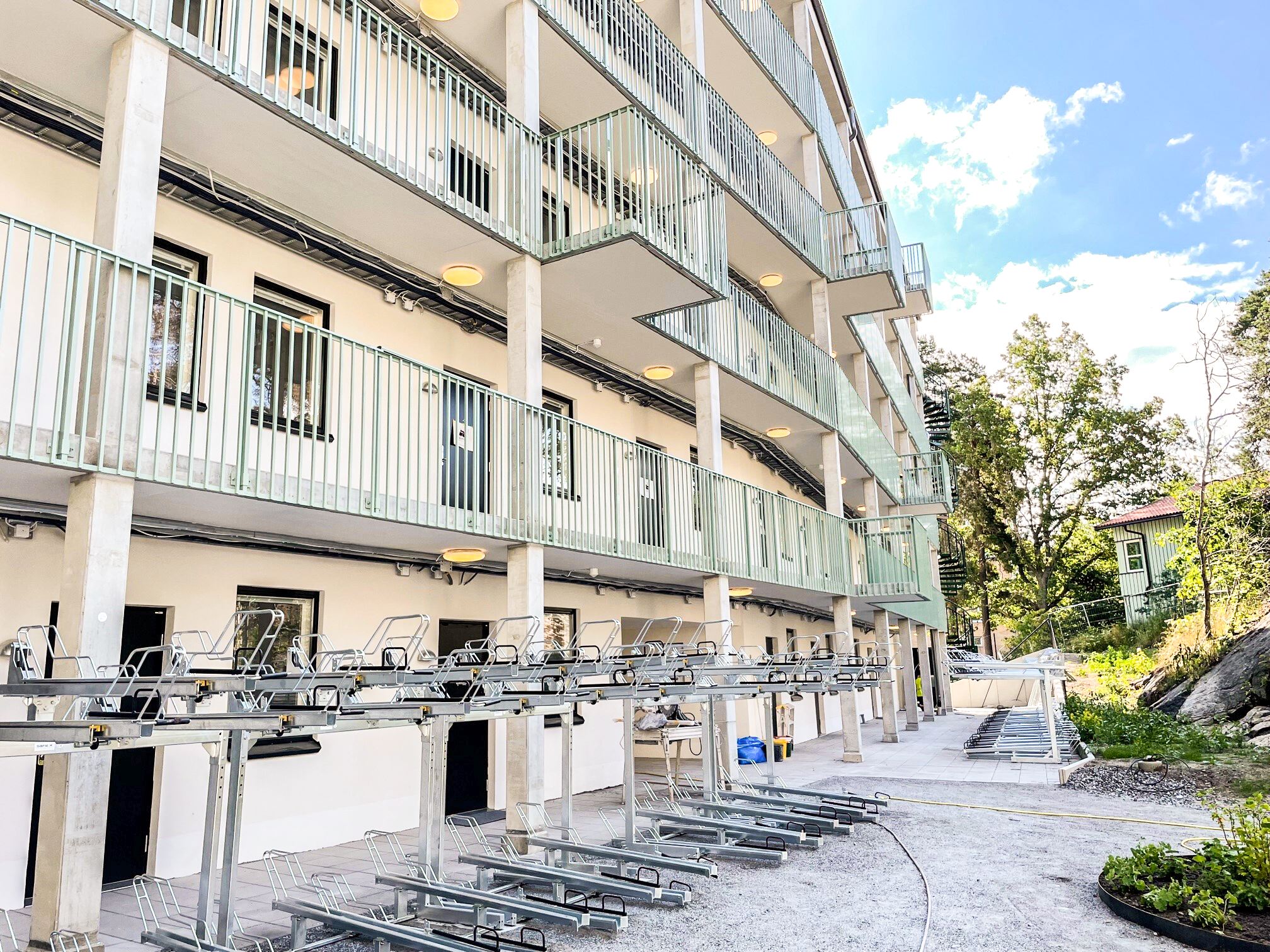 bikestands outdoor building