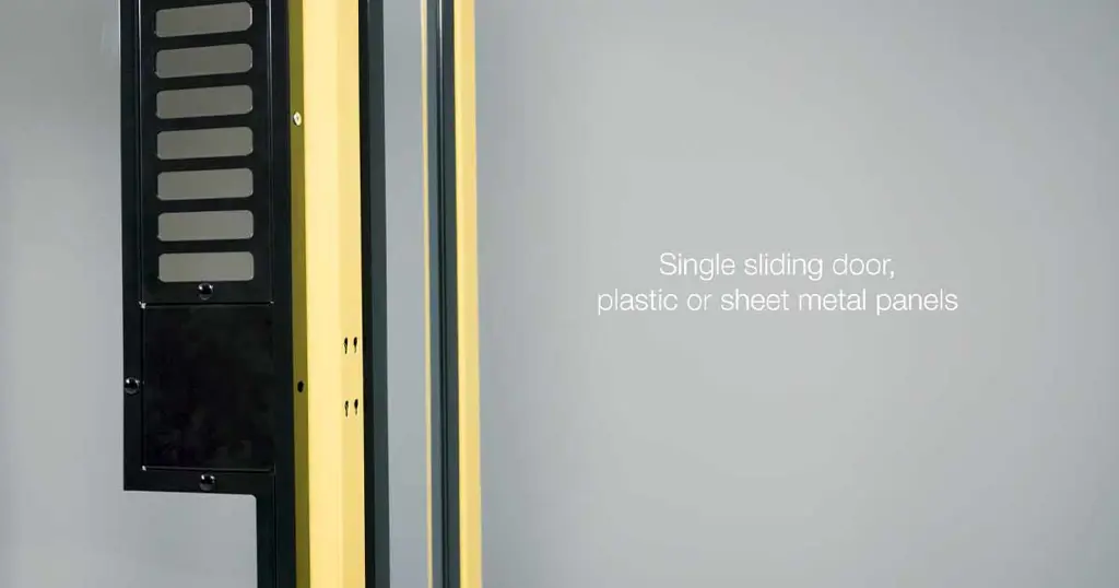 Montering av plast och plåt enkel skjutport med Axelent